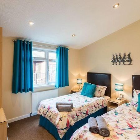 Windermere Retreat - White Cross Bay Holiday Park Ngoại thất bức ảnh