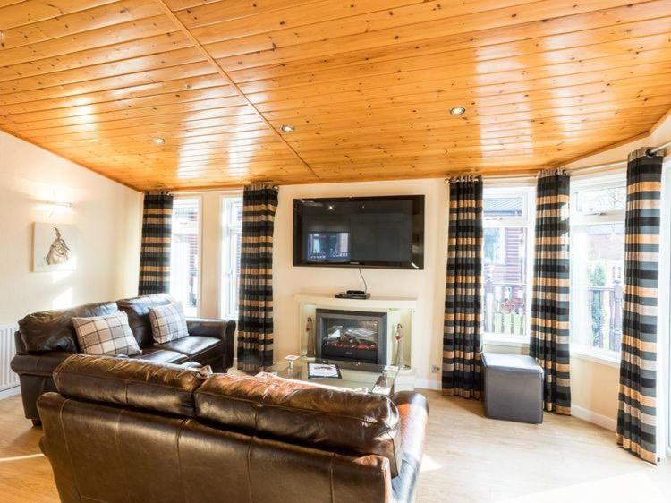Windermere Retreat - White Cross Bay Holiday Park Ngoại thất bức ảnh